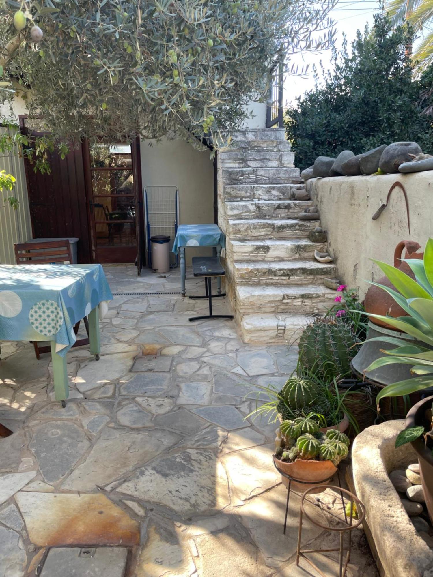 Отель Avli-The Courtyard Никосия Экстерьер фото